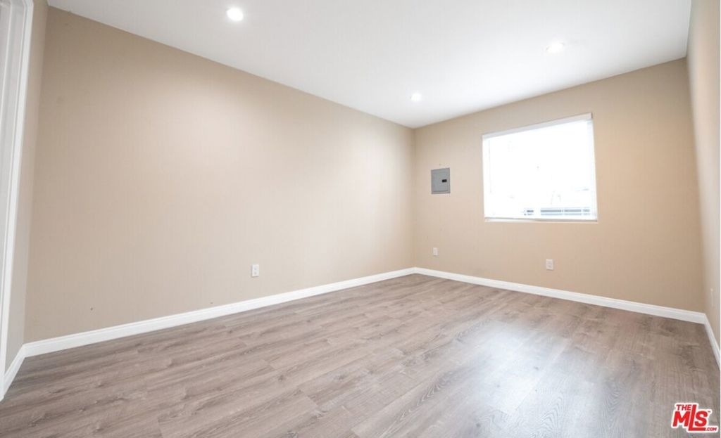 2742 S Rimpau Boulevard - Photo 4
