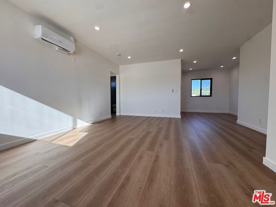 3235 Andrita Street - Photo 7