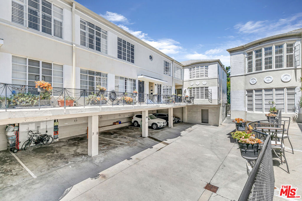 1882 El Cerrito - Photo 19