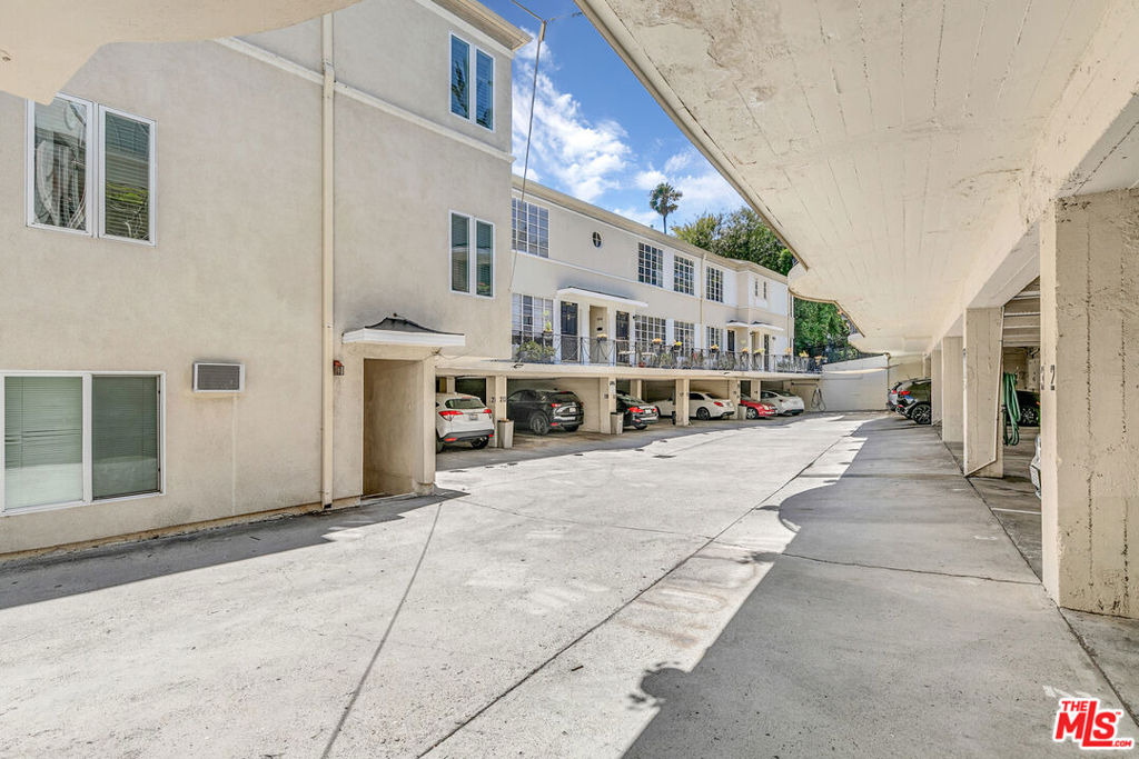 1882 El Cerrito - Photo 21