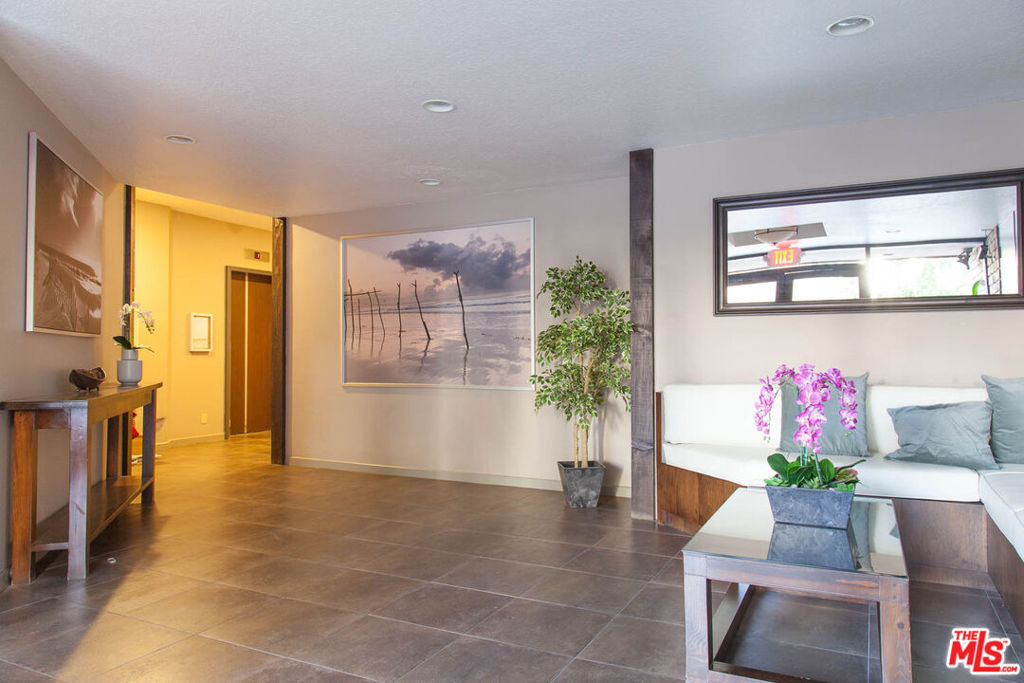 1271 Granville Avenue - Photo 28