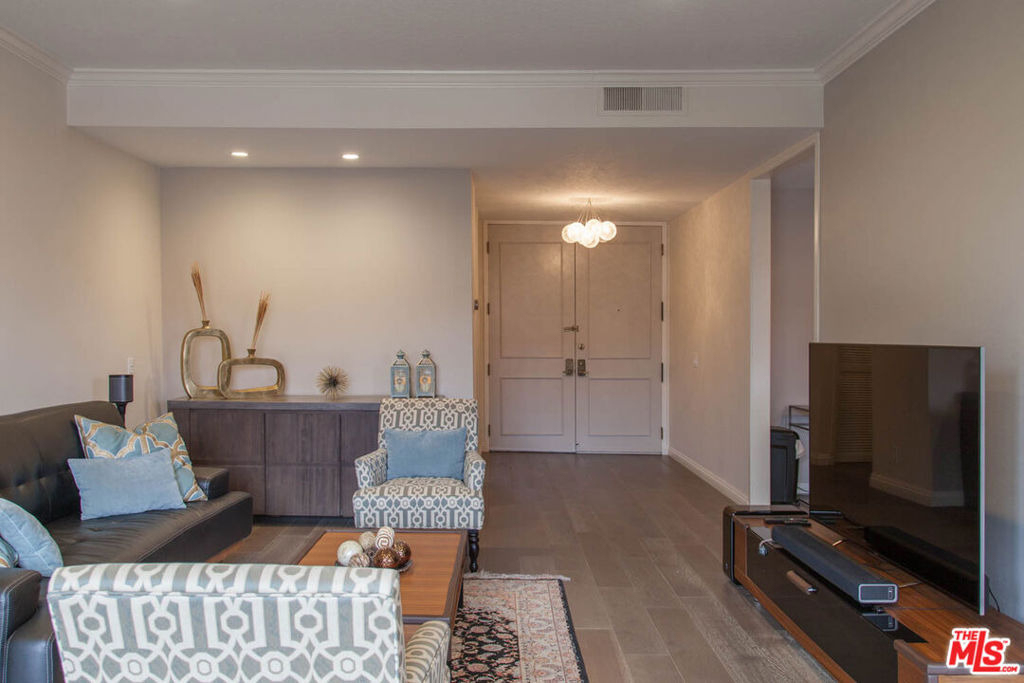1271 Granville Avenue - Photo 8