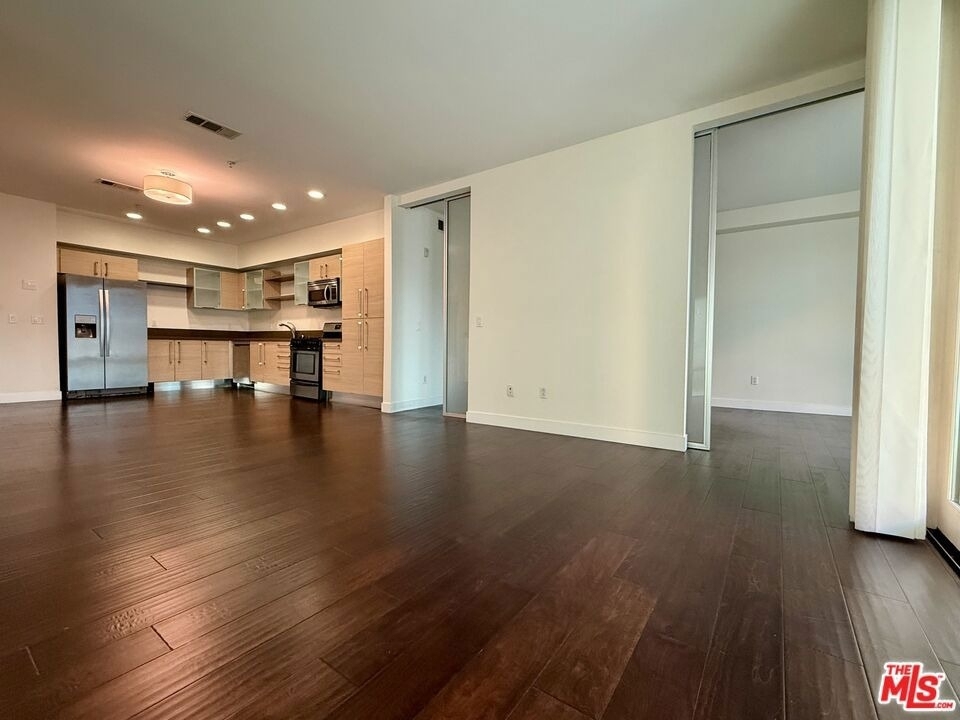 1234 Wilshire Boulevard - Photo 2