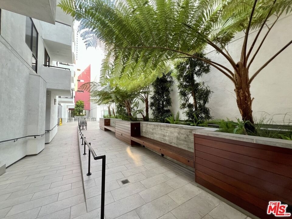 1234 Wilshire Boulevard - Photo 11