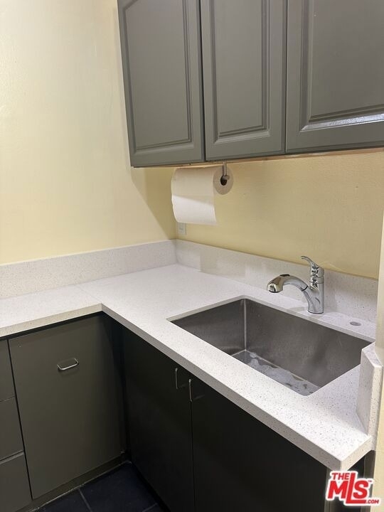 721 Broadway - Photo 5