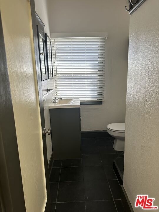 721 Broadway - Photo 6