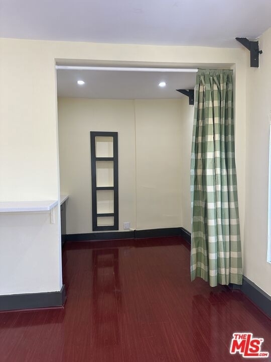 721 Broadway - Photo 3