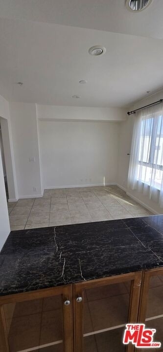 1748 Colby Avenue - Photo 3