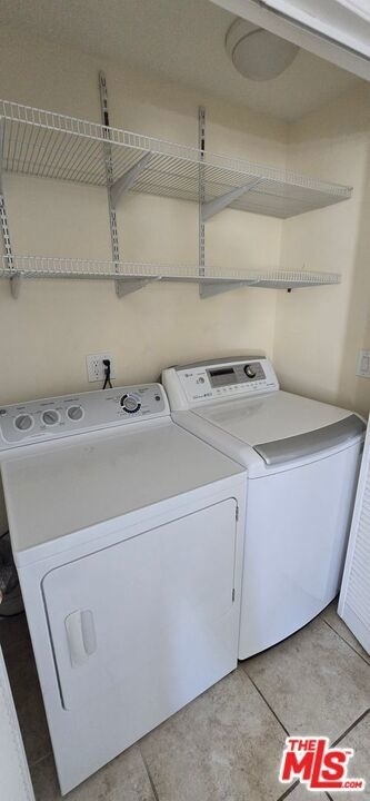 1748 Colby Avenue - Photo 12
