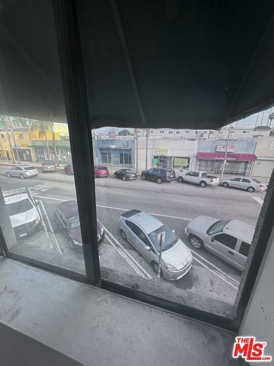 844 W Gardena Blvd. - Photo 4