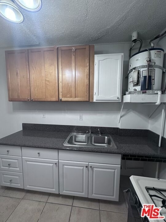 844 W Gardena Blvd. - Photo 0