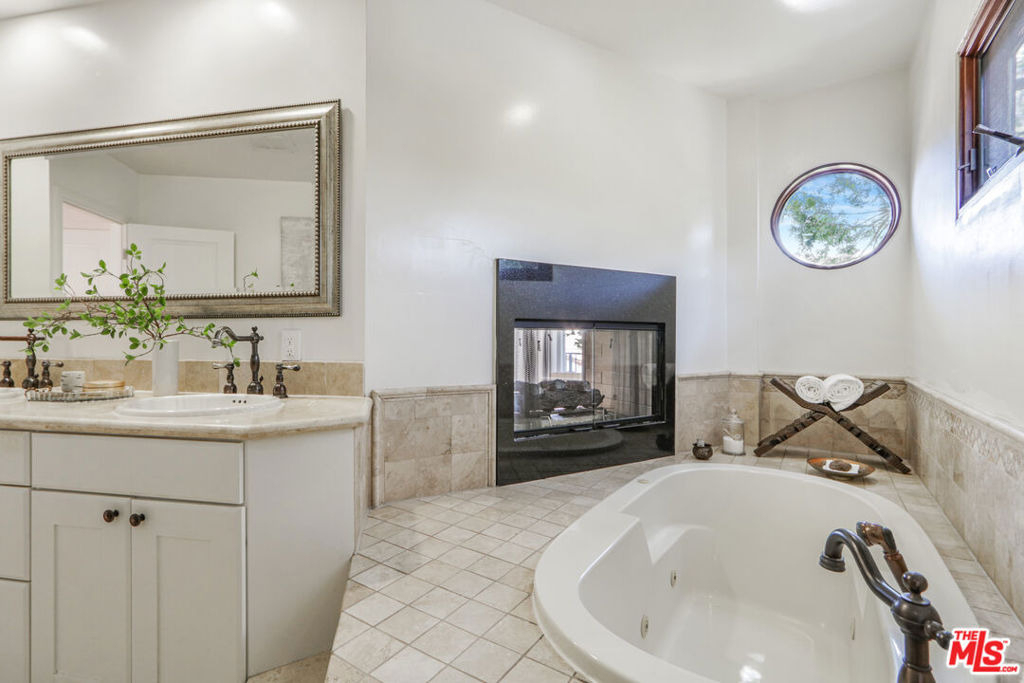 2130 Manning Avenue - Photo 17