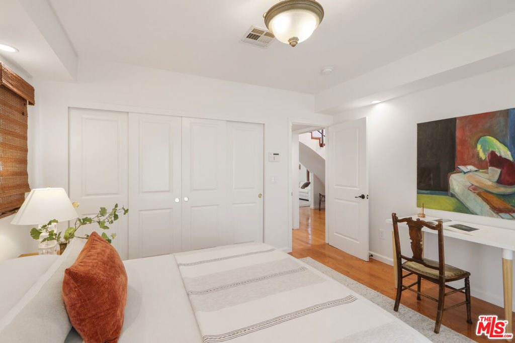 2130 Manning Avenue - Photo 15
