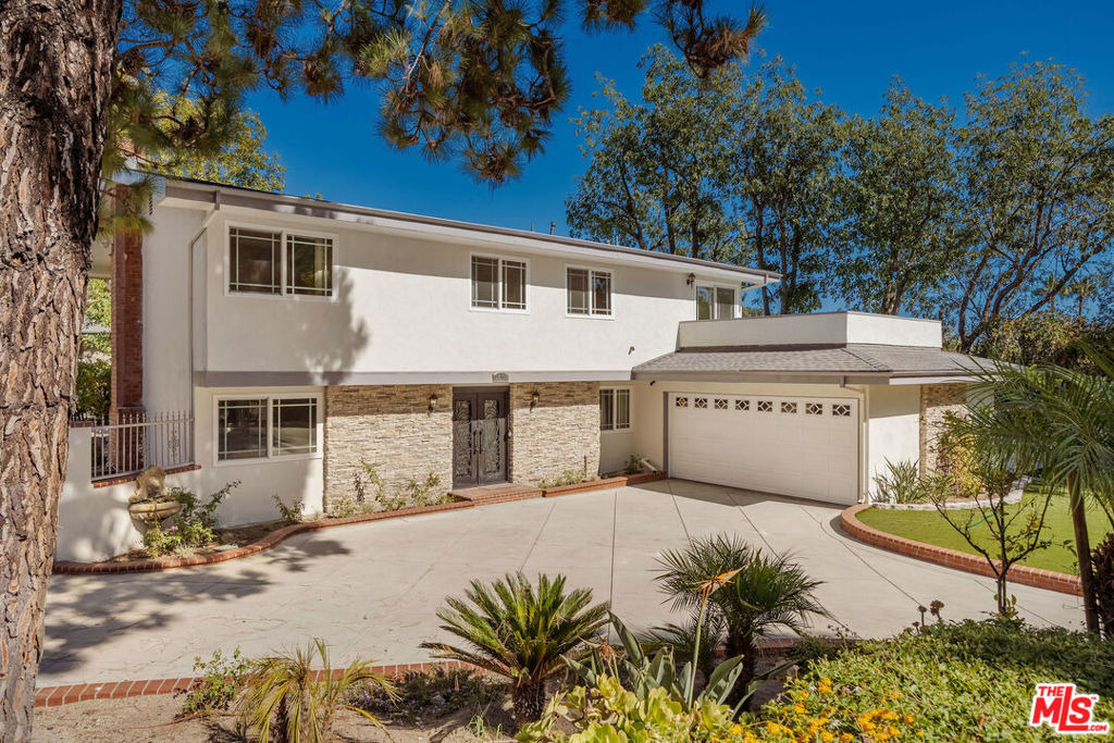 3315 Crail Way - Photo 1