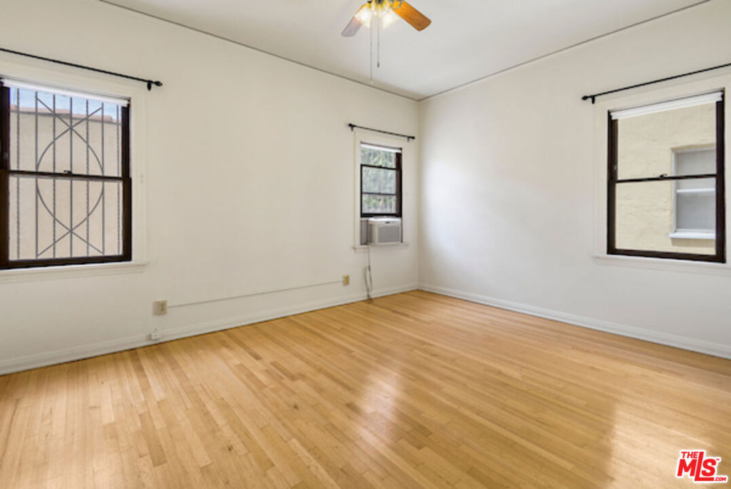 421 N Ogden Drive - Photo 11