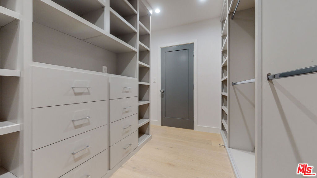 1824 Stearns Drive - Photo 14