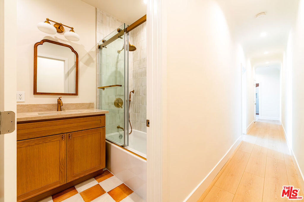 4637 W 18th Street - Photo 4
