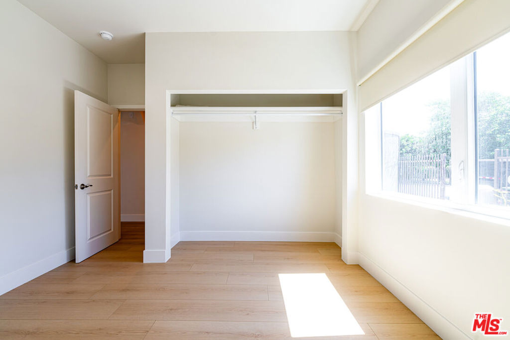 4637 W 18th Street - Photo 23