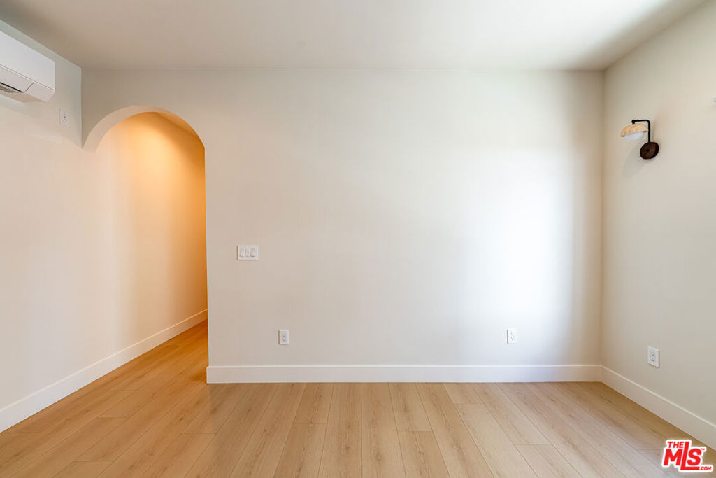 4637 W 18th Street - Photo 15