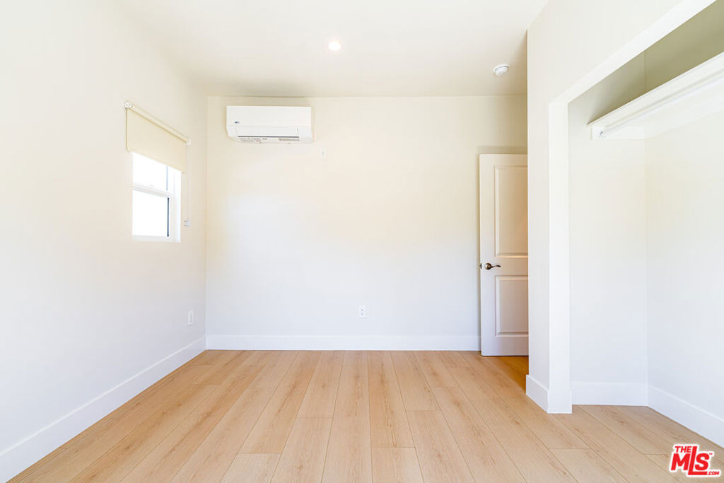 4637 W 18th Street - Photo 25