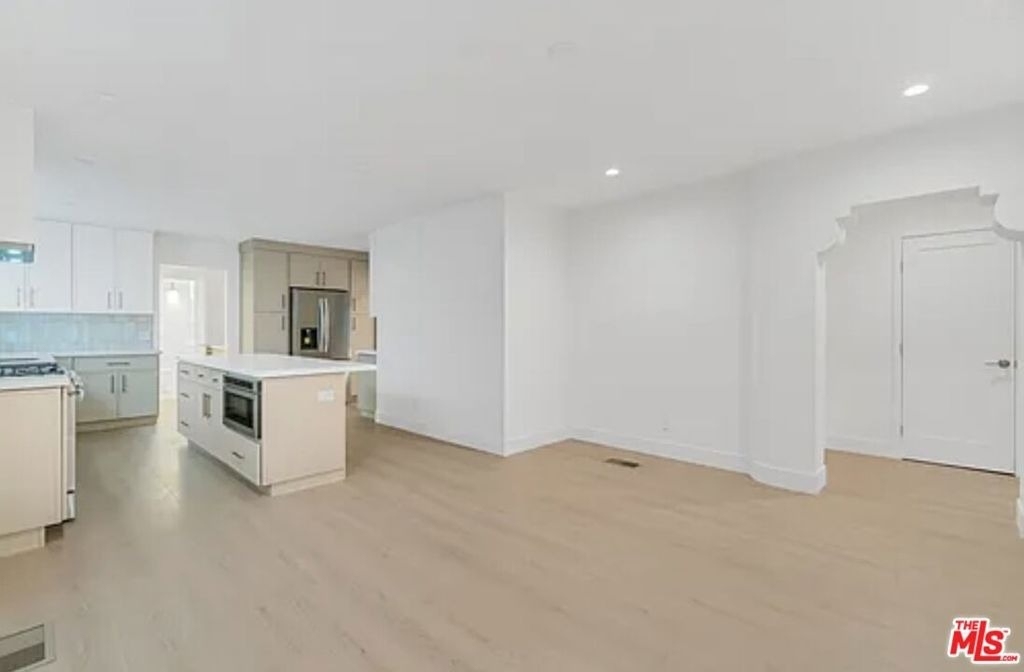 6446 W 6th Street - Photo 6