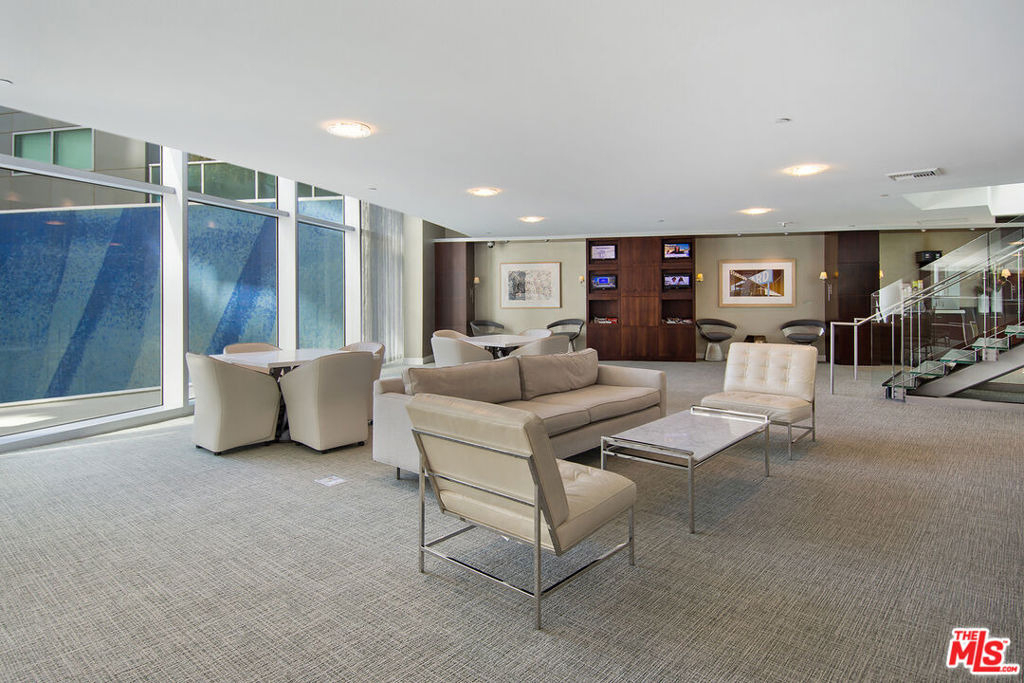 13700 Marina Pointe Drive - Photo 11