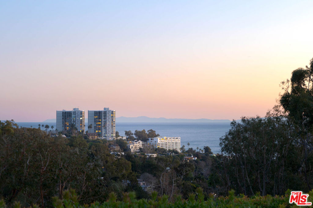 652 Chautauqua Boulevard - Photo 24