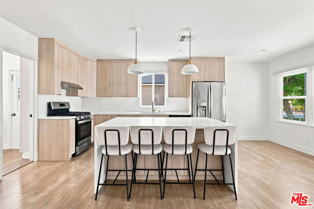 6328 Camellia Avenue - Photo 0
