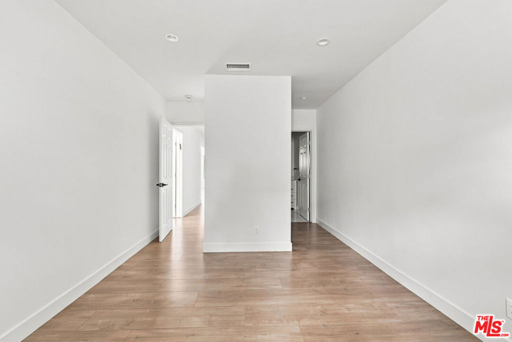 6328 Camellia Avenue - Photo 16