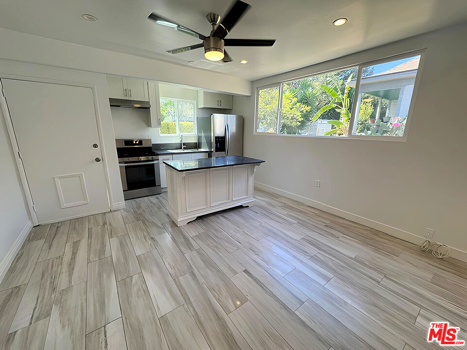 1247 11th Street - Photo 7