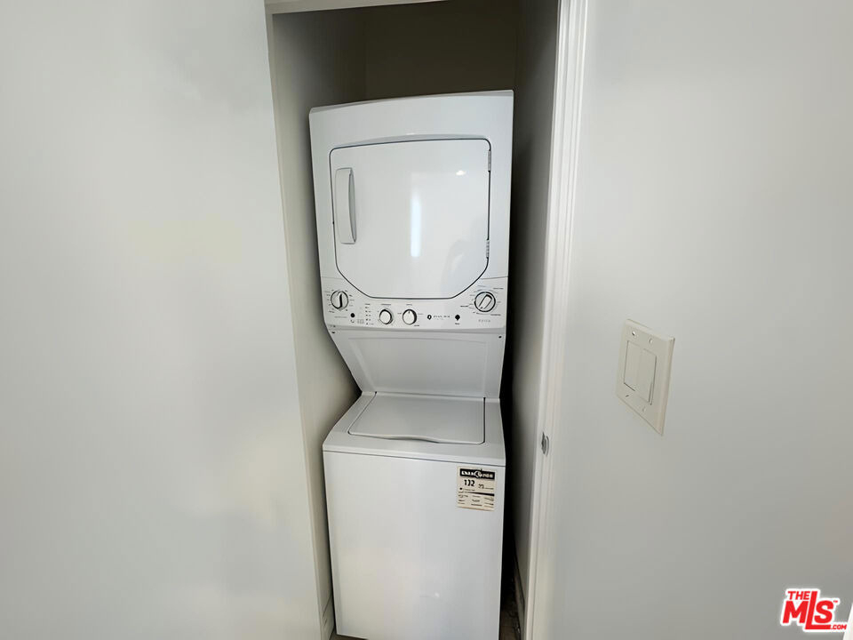 1247 11th Street - Photo 10