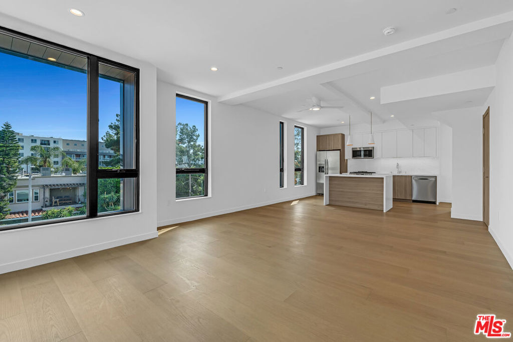 1257 N Detroit Street - Photo 6