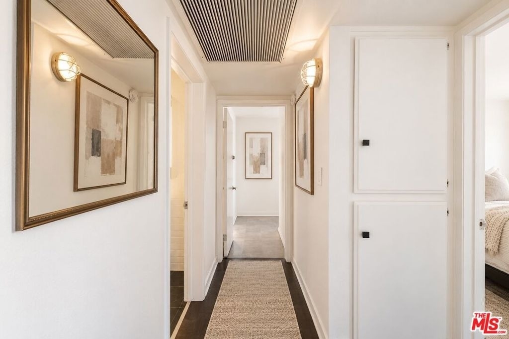 1250 N Kings Road - Photo 9