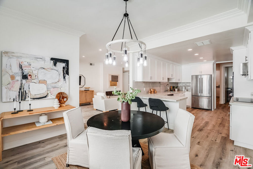 430 N Maple Drive - Photo 4