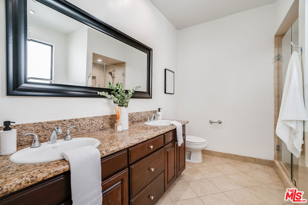 430 N Maple Drive - Photo 11
