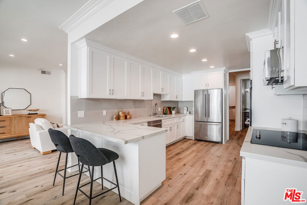 430 N Maple Drive - Photo 5