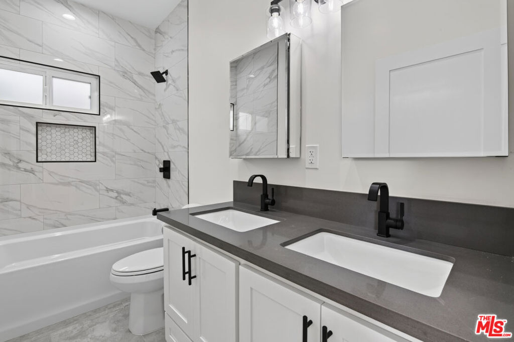 153 W 51st Street - Photo 6