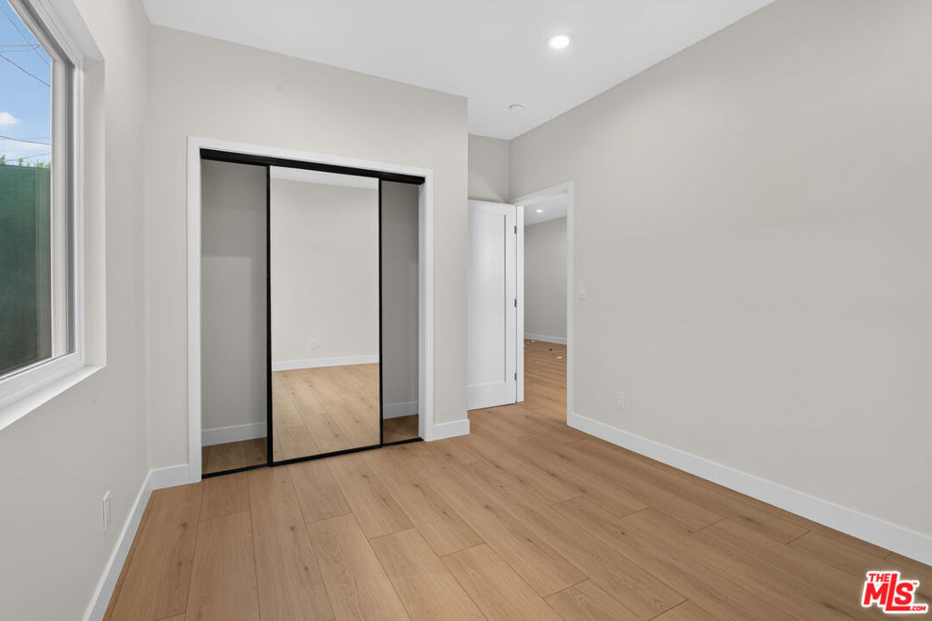 153 W 51st Street - Photo 9