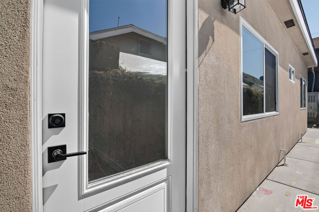 153 W 51st Street - Photo 11
