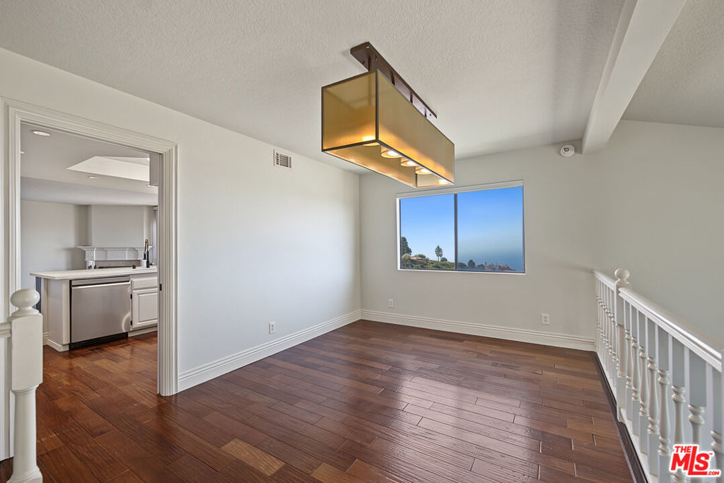 6622 Ocean Crest Drive - Photo 7