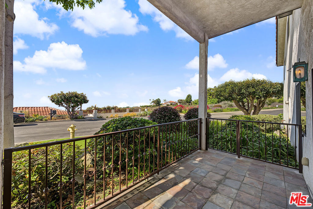 6622 Ocean Crest Drive - Photo 26