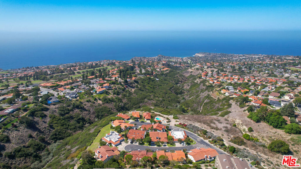 6622 Ocean Crest Drive - Photo 31