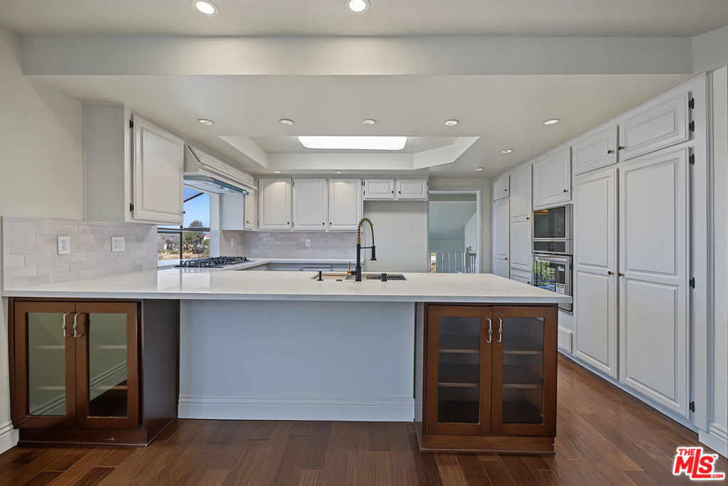 6622 Ocean Crest Drive - Photo 11