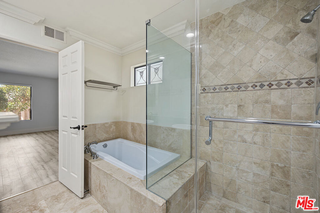 6622 Ocean Crest Drive - Photo 21