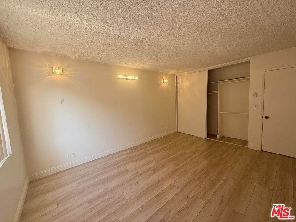 5651 Sumner Way - Photo 12