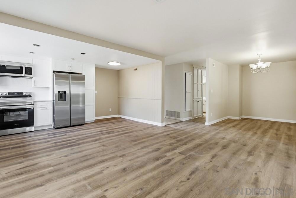6390 Belle Glade Ave - Photo 10
