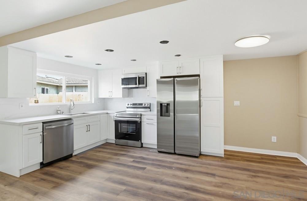 6390 Belle Glade Ave - Photo 8
