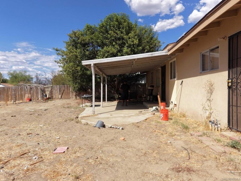 565 Taylor St - Photo 16