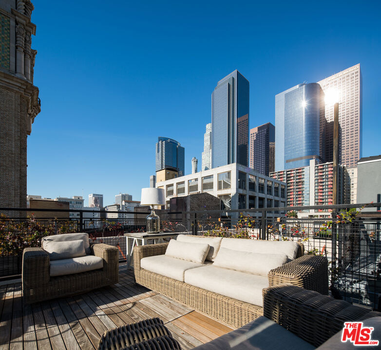 253 S Broadway - Photo 17