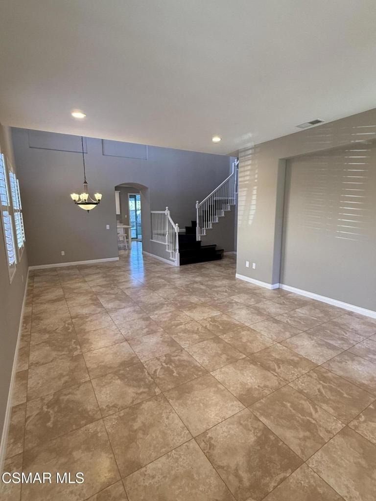 424 Knollwood Drive - Photo 1